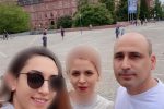 کشف حجاب مادر کیمیا علیزاده در خارج از ایران