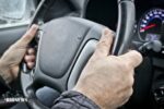 ۵ دلیل کشیدگی و لرزش فرمان خودرو و راهکارهای آن