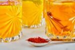مهمترین خاصیت شربت زعفران و گلاب + طرز تهیه