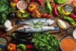 چند ماده غذایی که باید در مصرف آنها احتیاط کرد